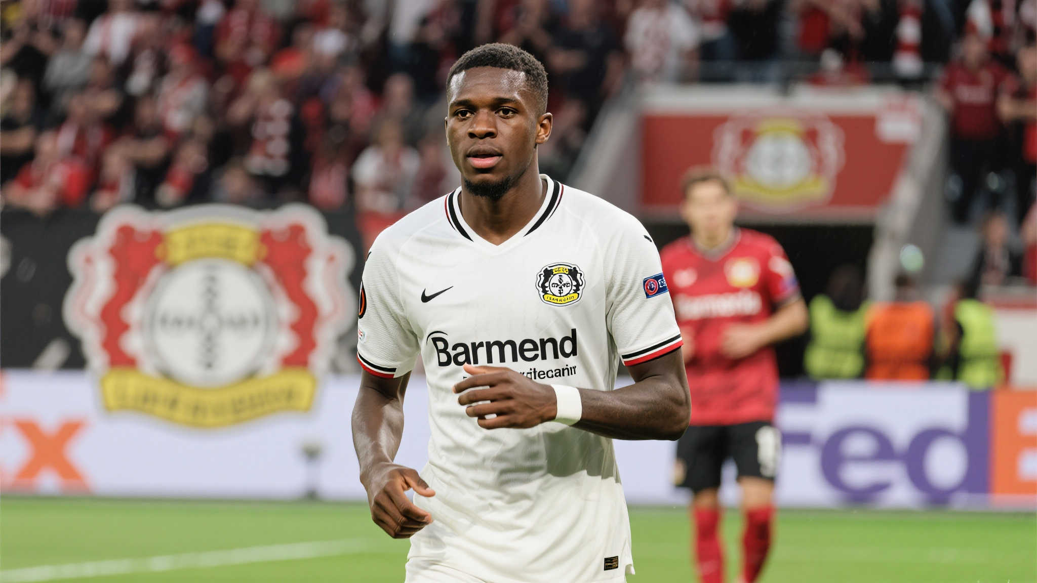 罗马诺：勒沃库森接近完成宽萨转会，细节谈判进入尾声